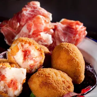 Croquetas de jamón ibérico