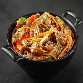WOK UDON Fideua frito pollo teriyaki /