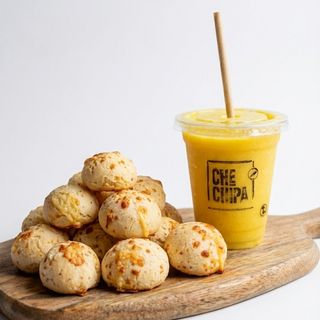 Pan de Queso con Bebida
