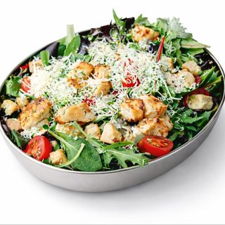 Ensalada César con Pollo