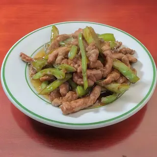 Ternera Con Pimientos Verdes