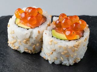 Uramaki Salmón (8 Pzs.)