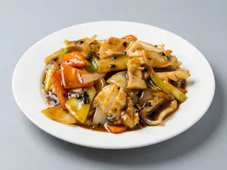 Calamares Con Salsa De Judías Negras