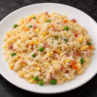 Arroz Frito Con Tres Delicias