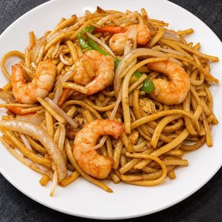 Tallarines Fritos Con Gambas