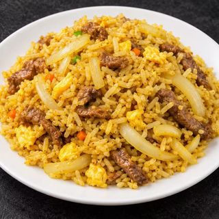 arroz frito con ternera y curry