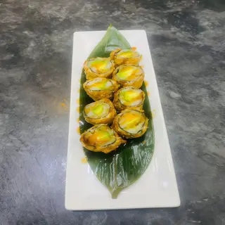 Makis de aguacate tempurizados (8 pzs.)