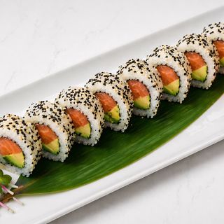 Salmón y Aguacate Roll