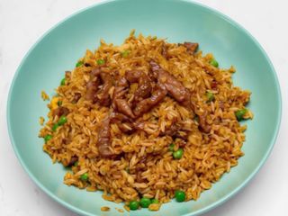 Yakimeshi con ternera