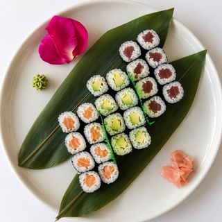 Sushi Bandeja 2 (24 pzs.)