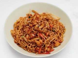 Fideo Yakisoba con pollo