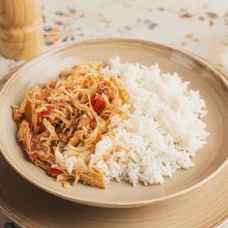 Pollo Mechado Con Arroz 