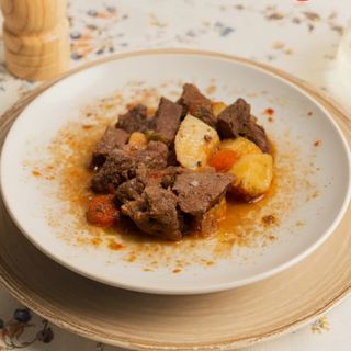 Carne Estofada Con Papas