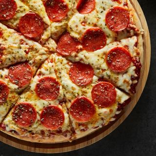 Pizza pepperoni fina