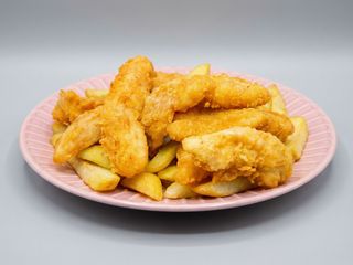 8 Fingers de Pollo, Patatas y Bebida