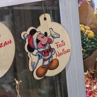 Bola de navidad de madera Mickey 