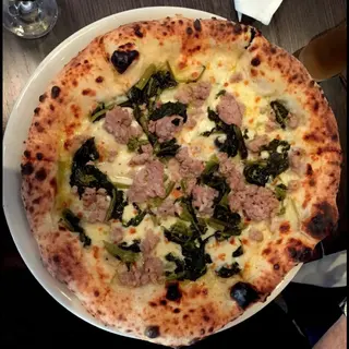 Pizza Salsiccia E Friarielli (30 Cm.)