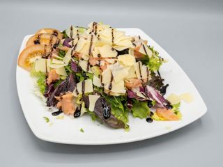 Ensalada De Salmón