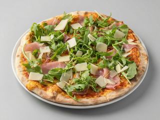 Pizza Rúcula y Jamón Serrano