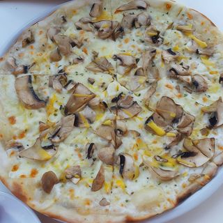 Pizza Fungui (30 Cm.)
