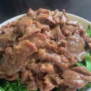 E7. Ternera Con Salsa Saté