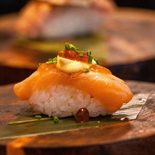 Nigiri Salmón Aji Fusión