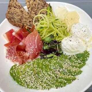 Keto Bowl - Huevos Pochés