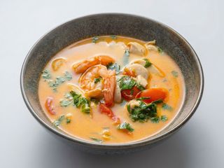 SOPA TOM YUM