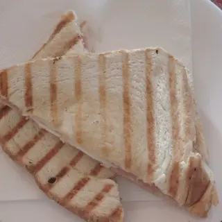 BIKINI JAMON YORK Y QUESO