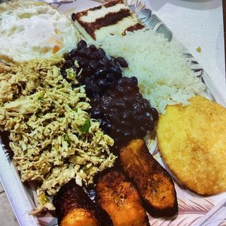 Pabellón con pollo