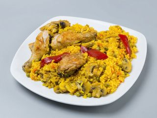 Arroz con pollo (ración)
