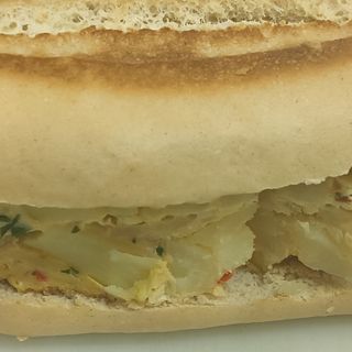 Bocadillo De Tortilla Española 1/2