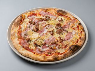 Pizza Credimus (Mediana)