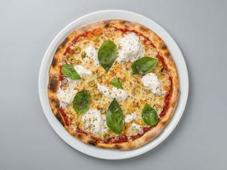 Pizza Napolitana (Mediana)