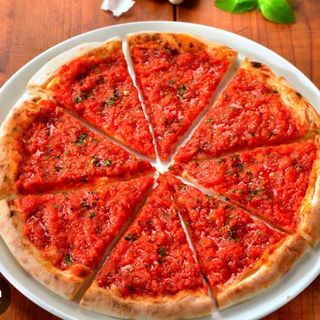 Pizza Con Tomate Marinara