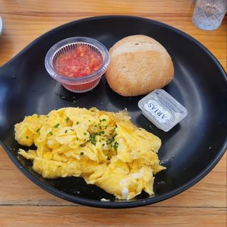 Huevos Revueltos Clásicos