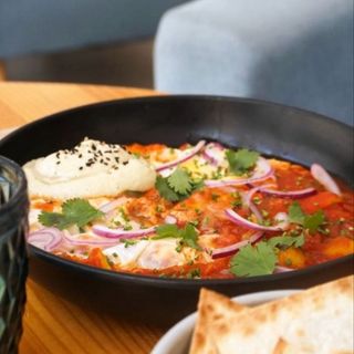 Shakshuka ( Huevos en salsa de tomate)