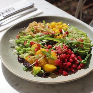 HAWAIIAN POKE BOWL - SALMÓN