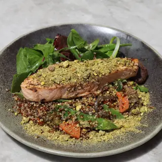SALMON QUINOA BOWL
