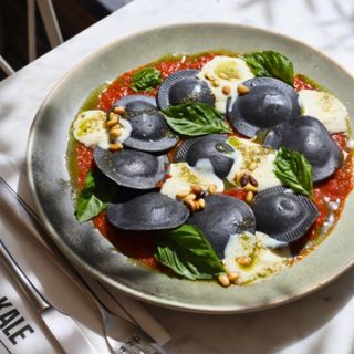 BLACK RAVIOLOS PARMIGGIANA