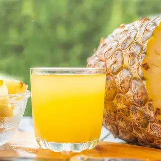 Zumo de piña