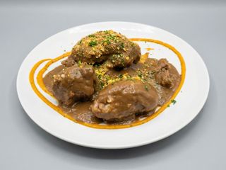 CARRILLADA DE CERDO AL VINO TINTO  