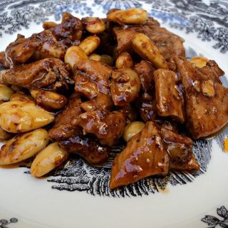 47. Pollo con almendras