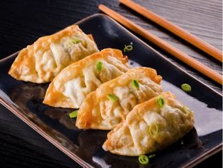 24.Gyoza fregida (4 Uds.)