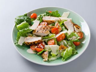 Ensalada De Pollo Tirado / Pulled Chicken Salad