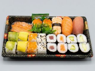 Sushi combo
