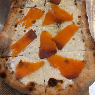 Pizza De Salmón (33 Cm.)