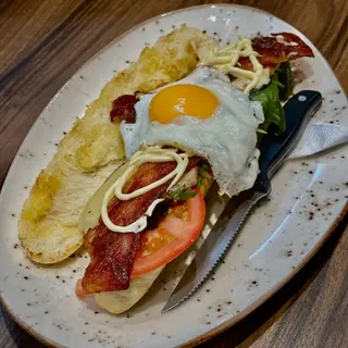 Bocadillo Chivito
