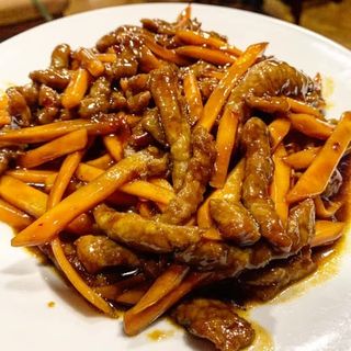 Ternera Con Picante Y Zanahorias