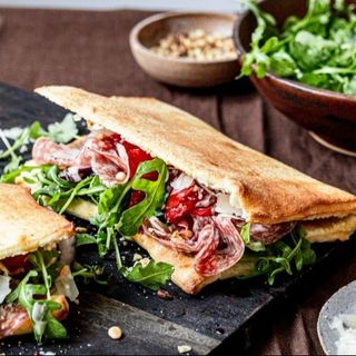 Panuozzo de Salami Picante